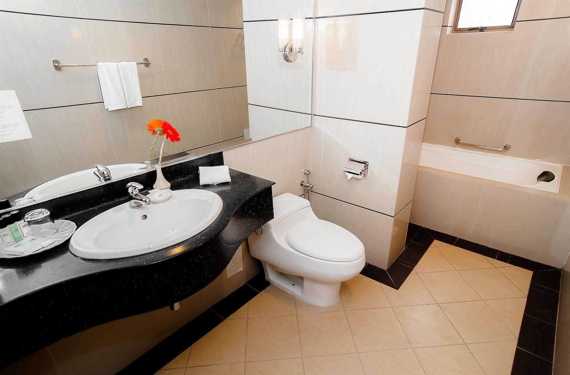 The Zon All Suites Residences On The Park Kuala Lumpur Esterno foto